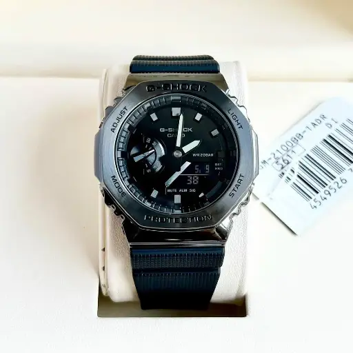G-Shock GM2100B